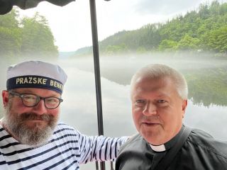
Otec Paweł Adam Dębek Ráno přede Mší Svatou

